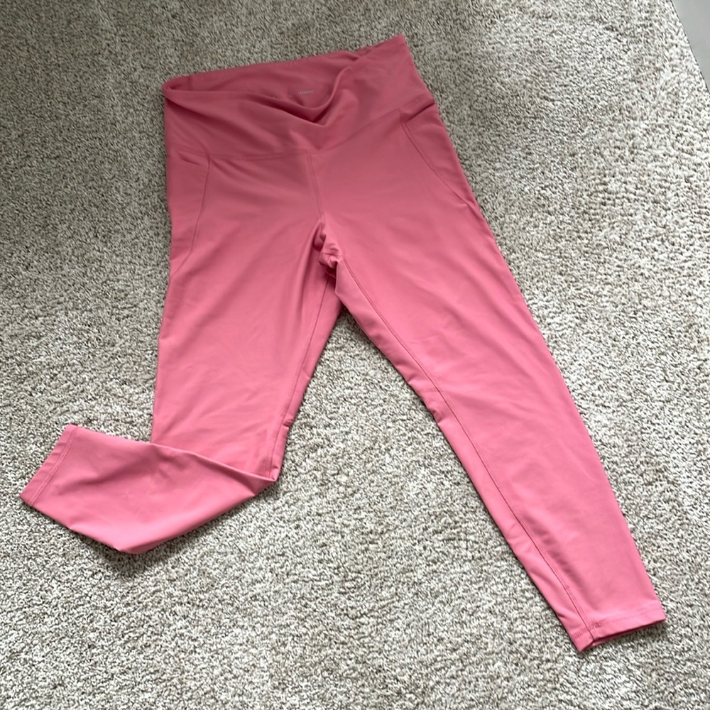 Old Navy 7/8th PowerSoft Leggings